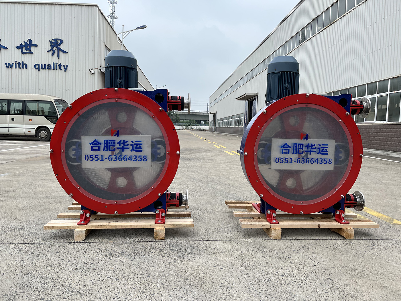 華運機械兩臺高壓定制軟管泵成功進軍鋰電市場，展現(xiàn)中國智造硬核實力
