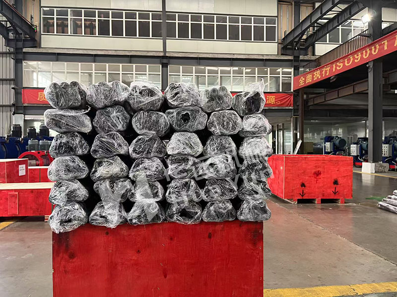 華運機械一批軟管泵定制軟管生產(chǎn)完畢，彰顯專業(yè)制造實力
